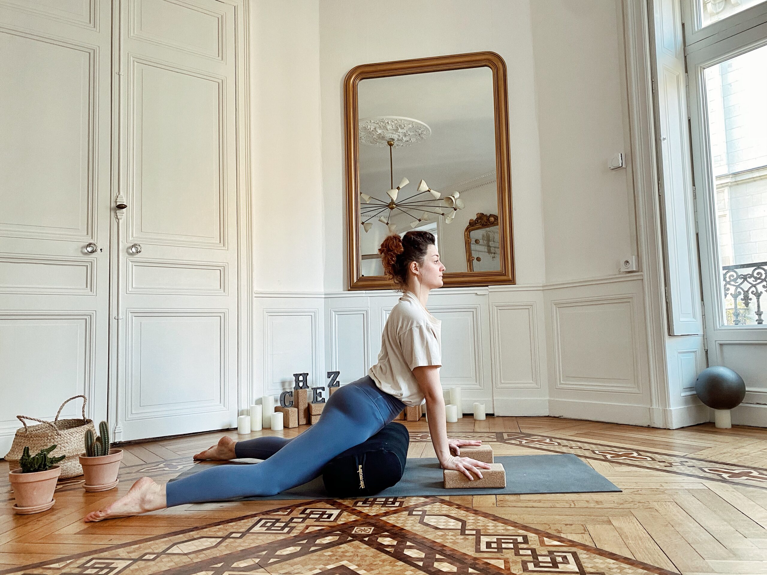 Vignette vidéo Yoga Prénatal : Délier son corps et créer de l&rsquo;espace