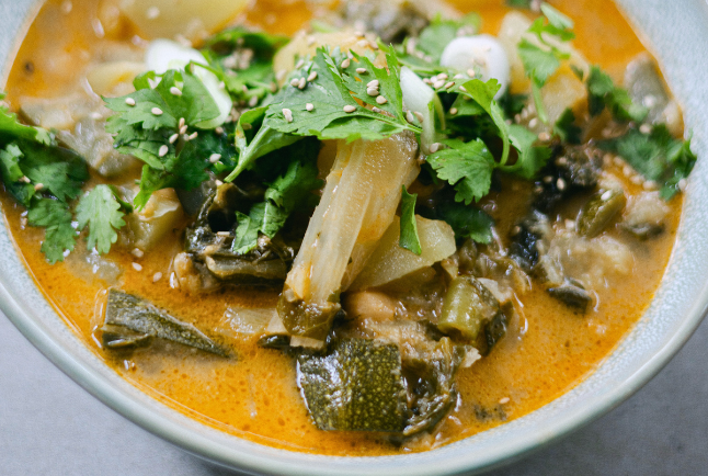 Illustration de Curry de poulet aux pousses de bambou