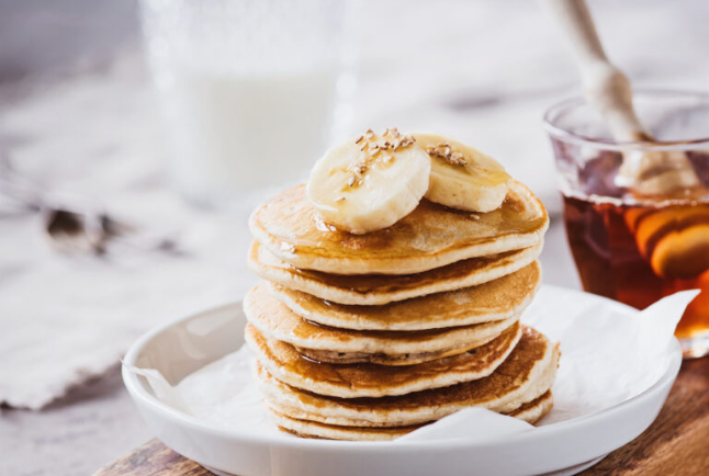 Illustration de Pancakes à la banane et à l’avoine